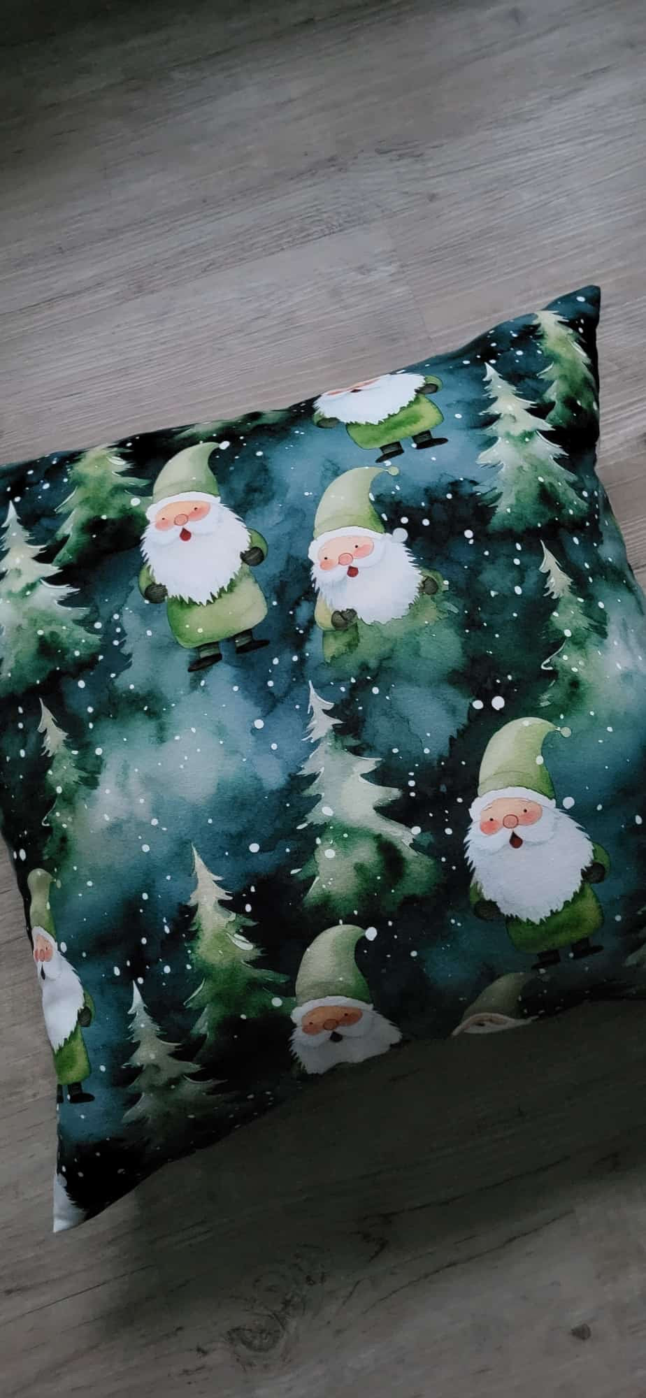 Grüner Weihnachtsmann Wintervorbestellung